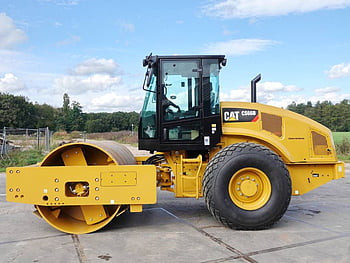 Грунтовой виброкаток CATERPILLAR CS433 C Грунтовой виброкаток CATERPILLAR CS433 C