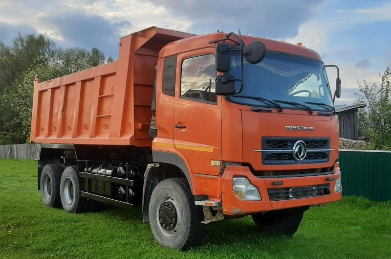 Dongfeng DFL 3251A1 — самосвал с колёсной формулой 6×4